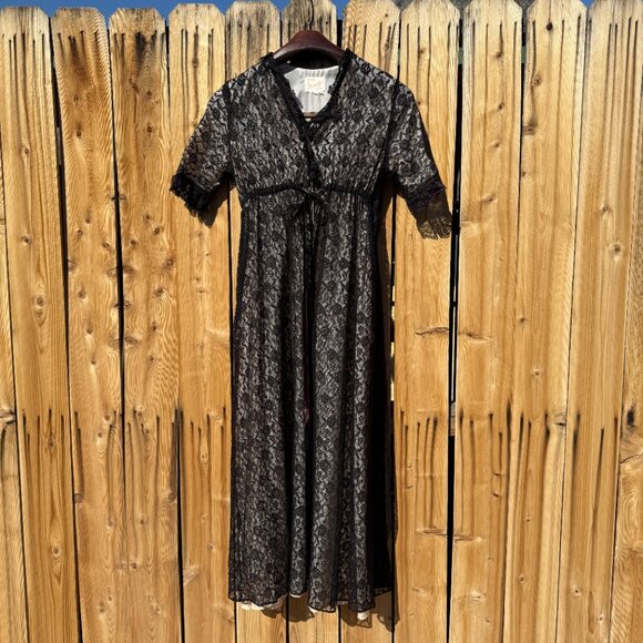 Vintage Peignoir Robe 60s Marilyn Black Floral Lace Peignoir Lingerie Robe | M/L - Picture 5 of 17